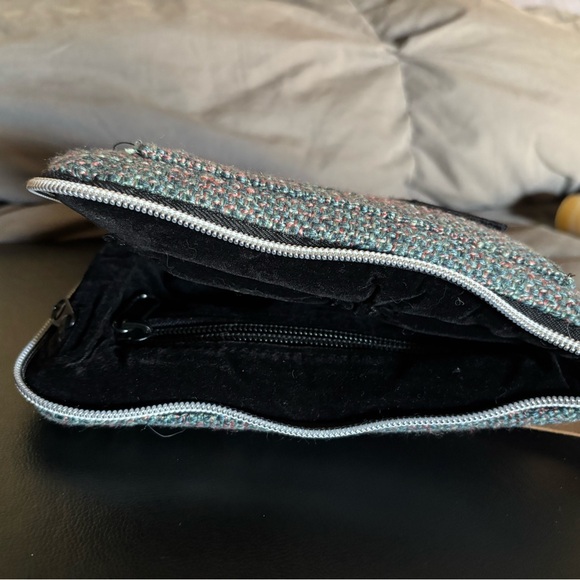 Tweed Phone Holster - Black and Green - Picture 2 of 3